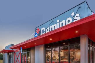 Domino's Pizza at 516 N Lincoln .